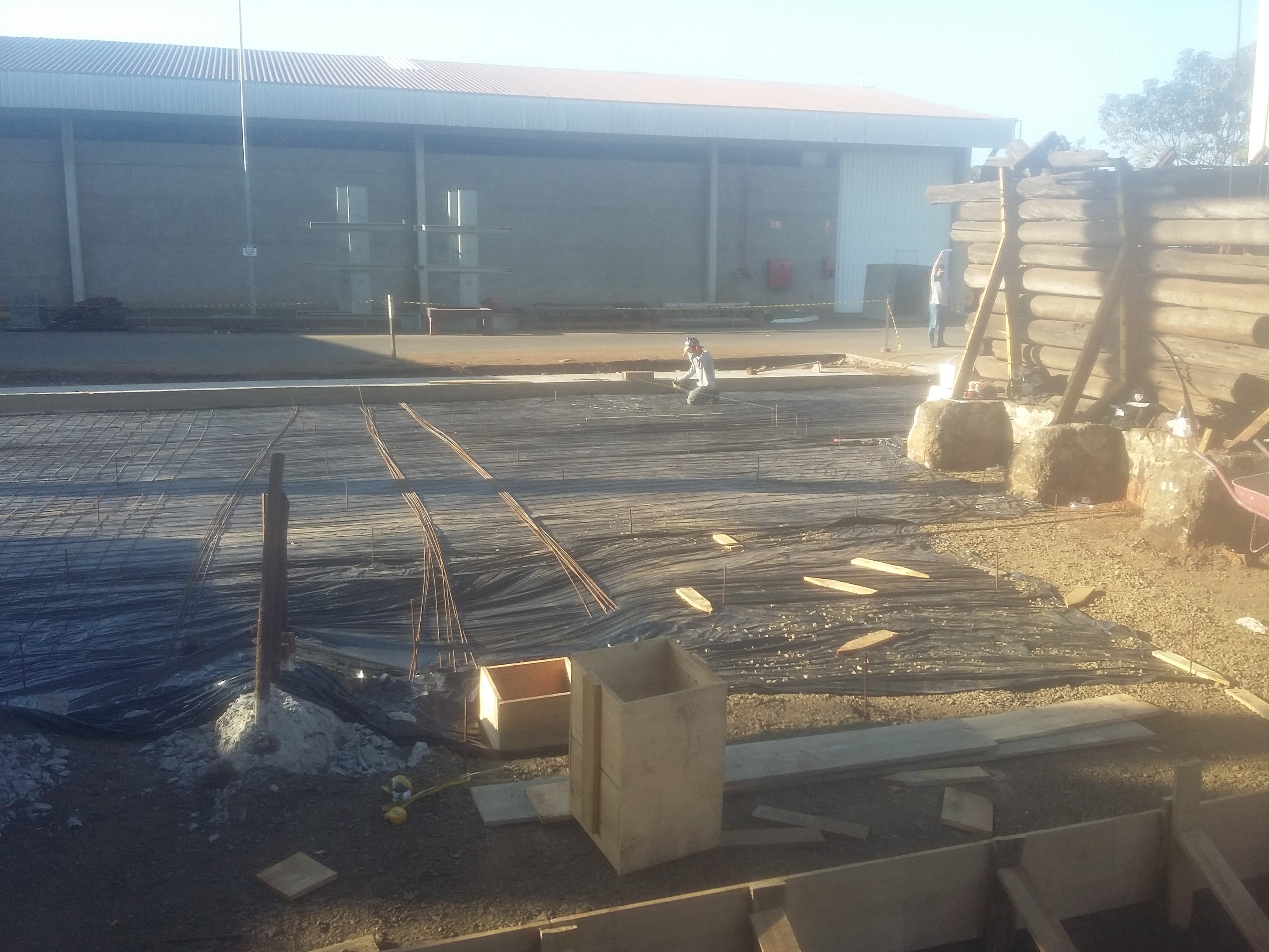 PISO INDUSTRIAL E REFORMA DE QUEBRADOR DE SUCATA - foto 17