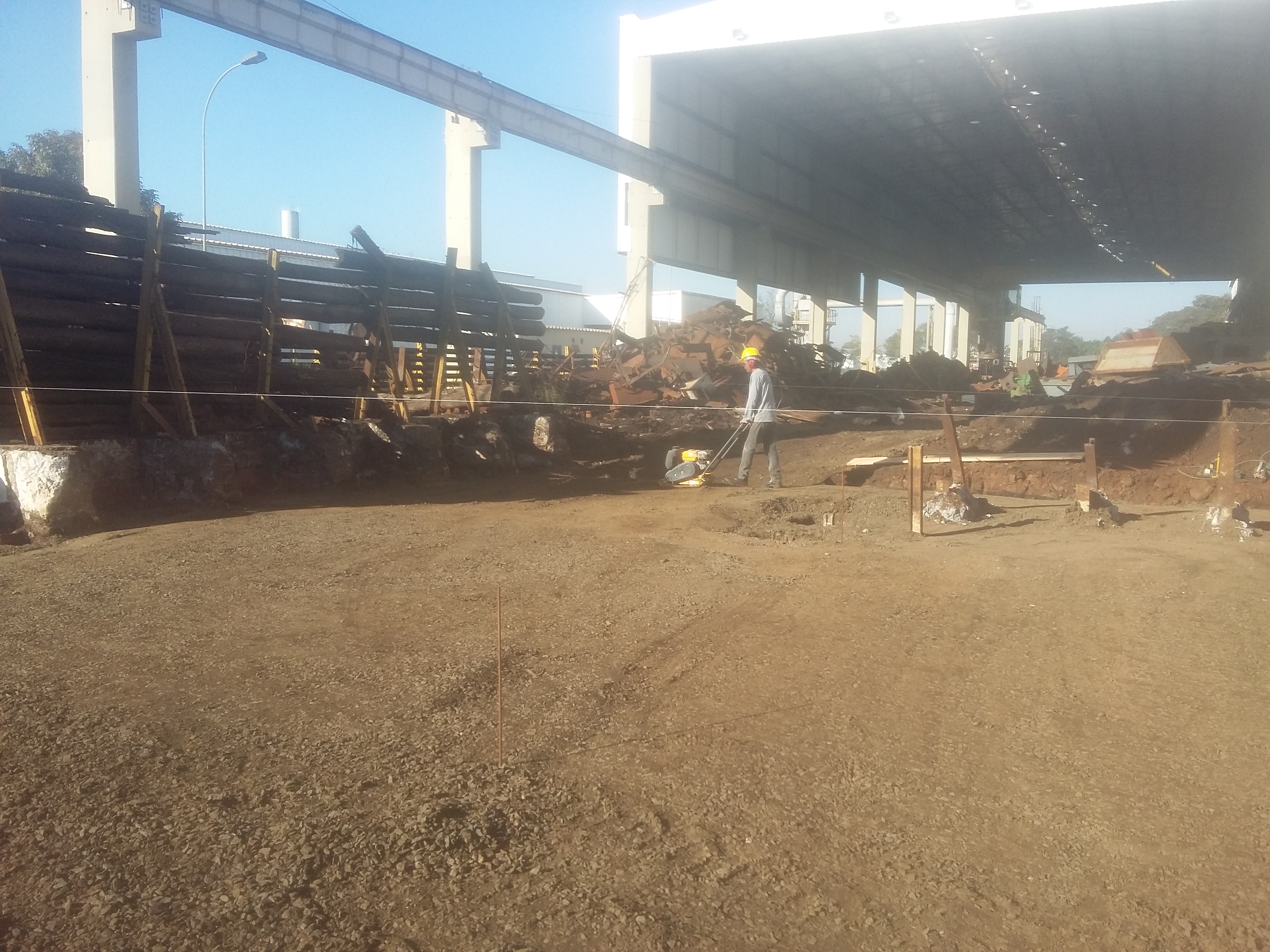 PISO INDUSTRIAL E REFORMA DE QUEBRADOR DE SUCATA - foto 6