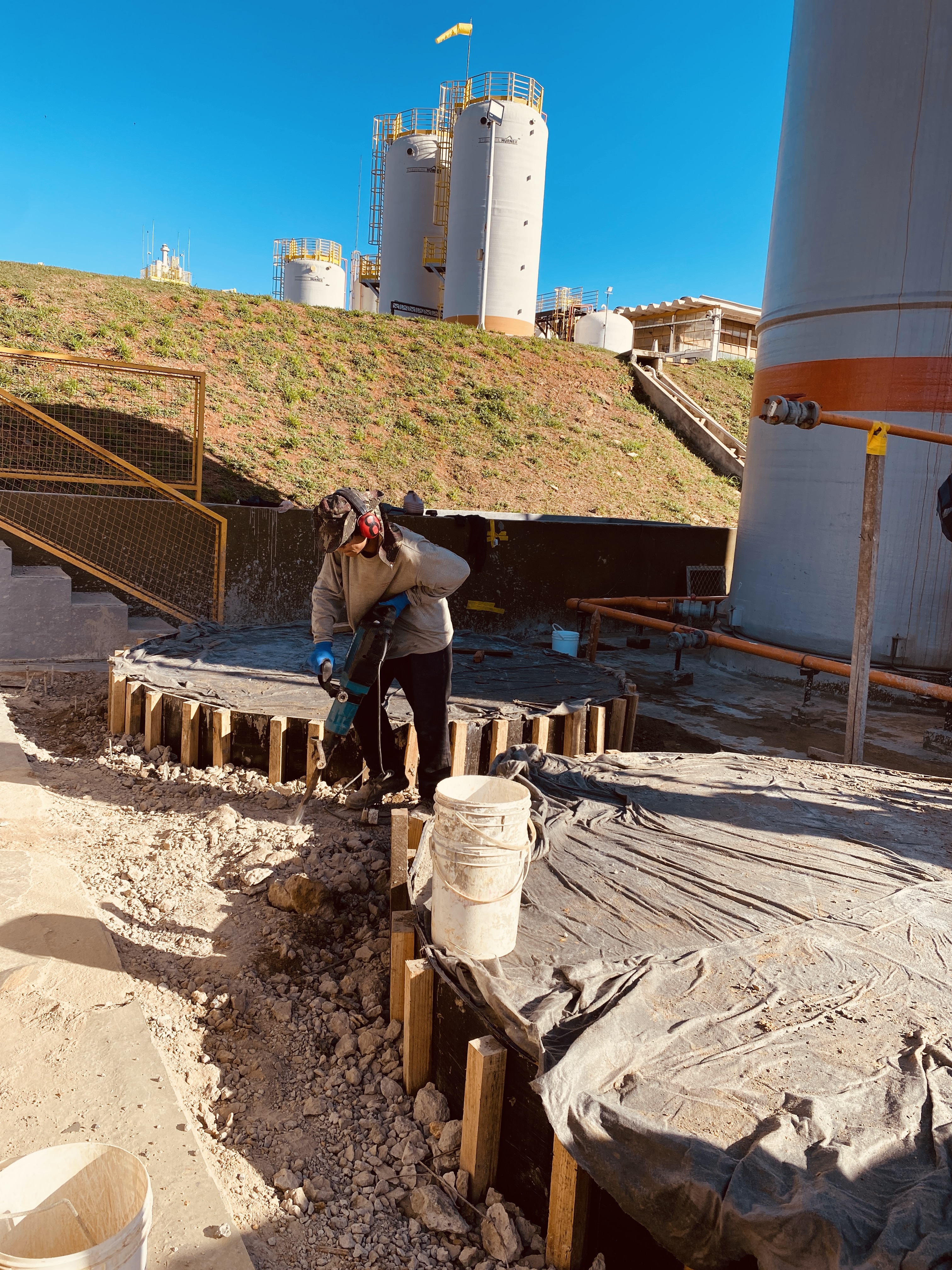 BASE EM CONCRETO PARA TANQUES DE HLC - 40m³ - foto 16