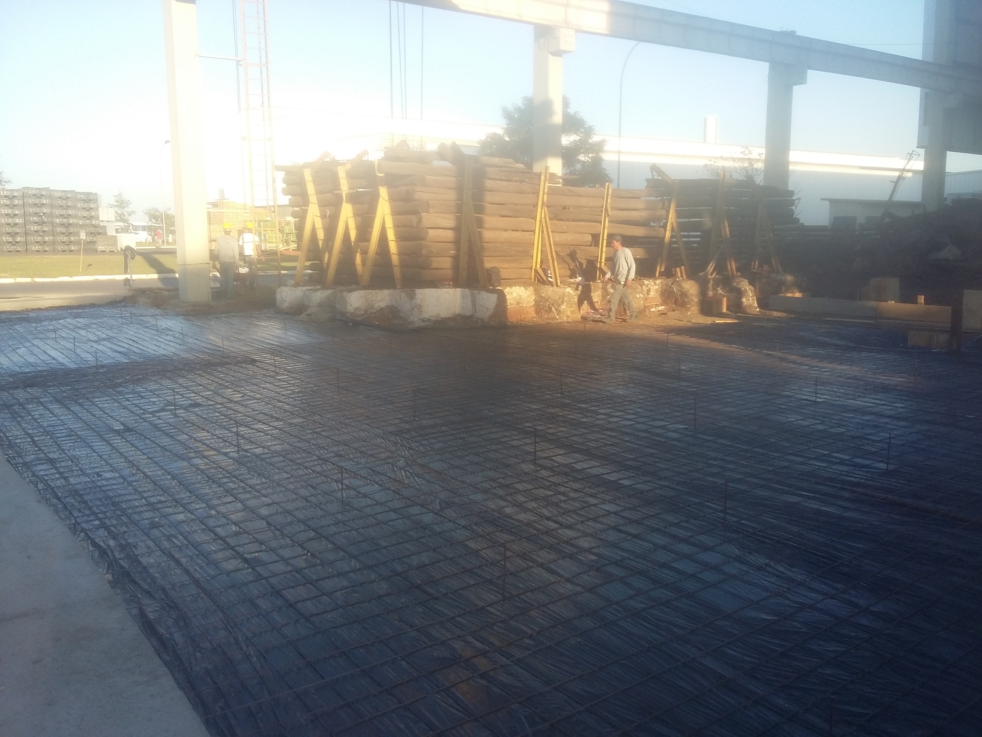 PISO INDUSTRIAL E REFORMA DE QUEBRADOR DE SUCATA - foto 21