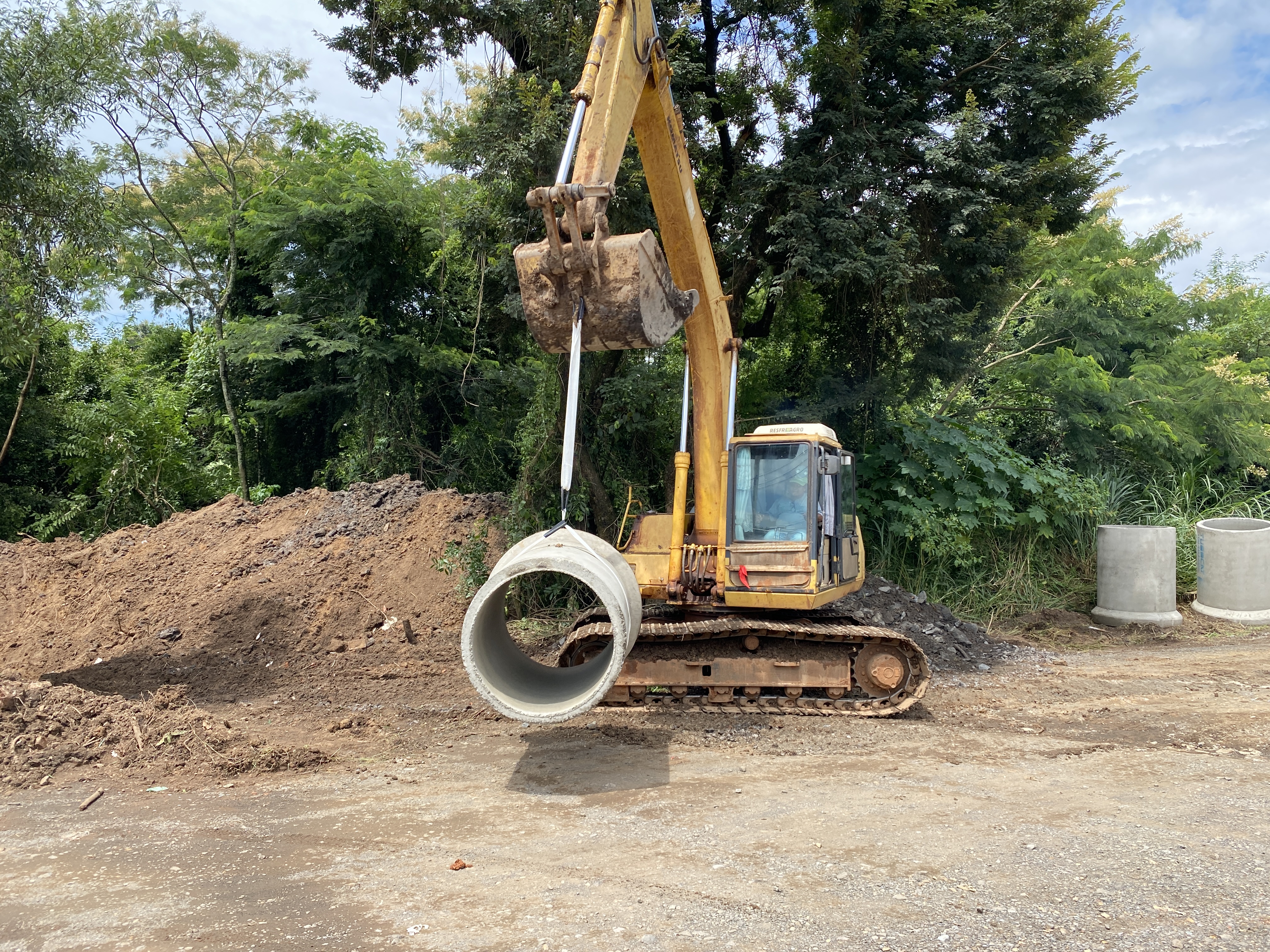 REDE DE ÁGUA PLUVIAL - CRUZEIRO DO SUL - foto 3