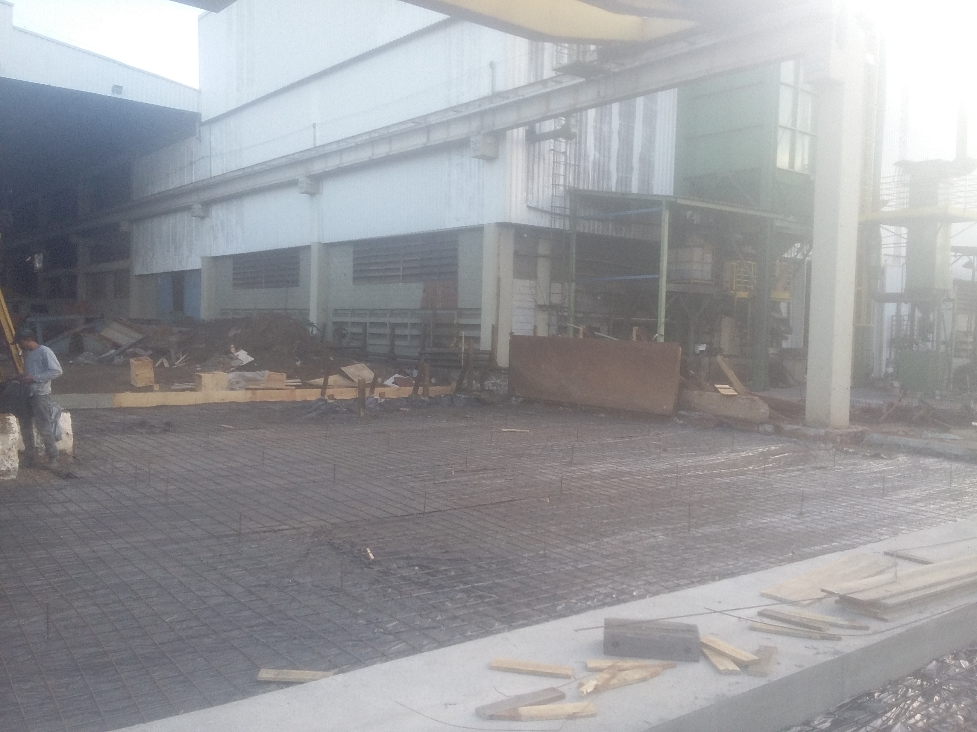 PISO INDUSTRIAL E REFORMA DE QUEBRADOR DE SUCATA - foto 23