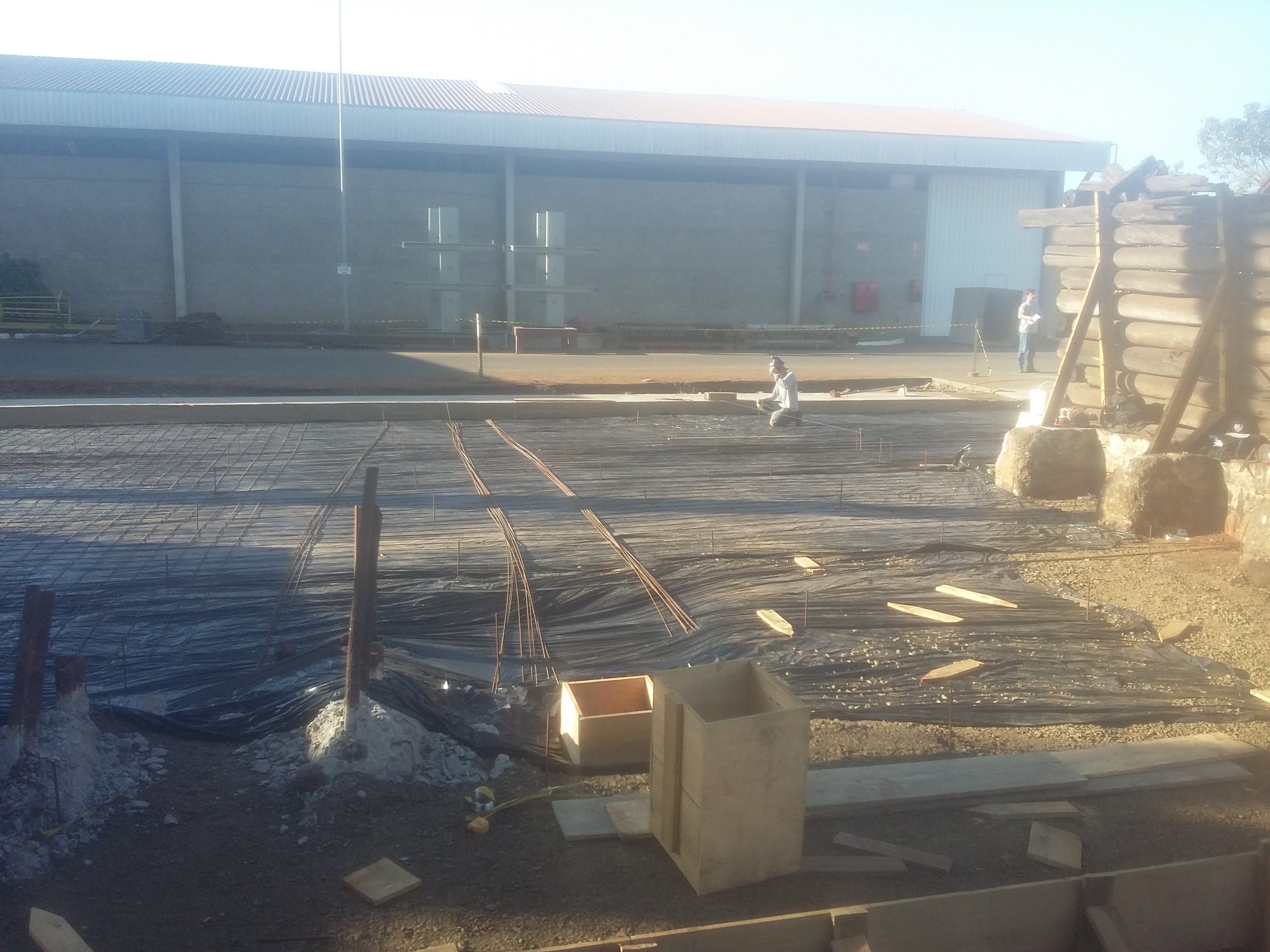 PISO INDUSTRIAL E REFORMA DE QUEBRADOR DE SUCATA - foto 16