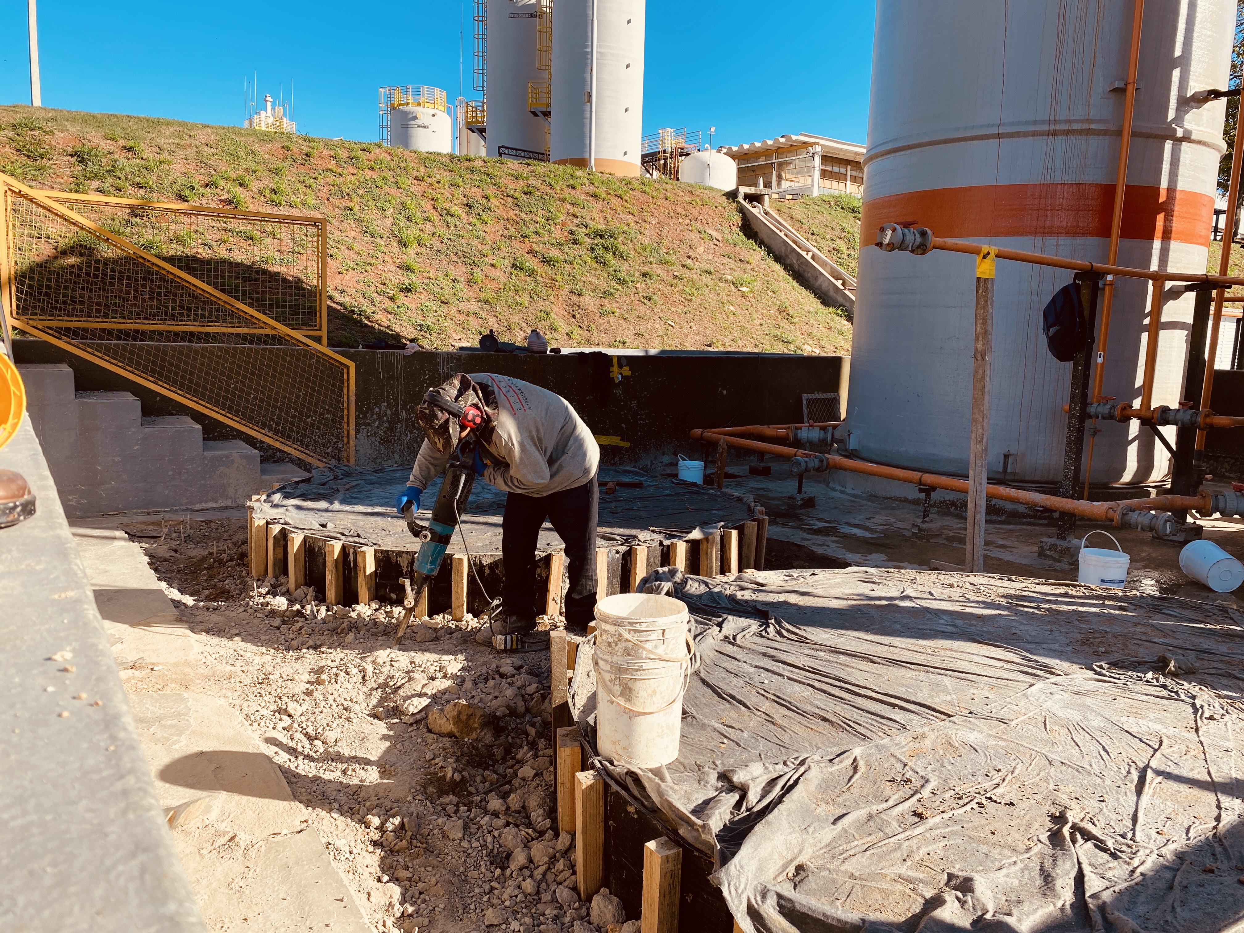 BASE EM CONCRETO PARA TANQUES DE HLC - 40m³ - foto 15