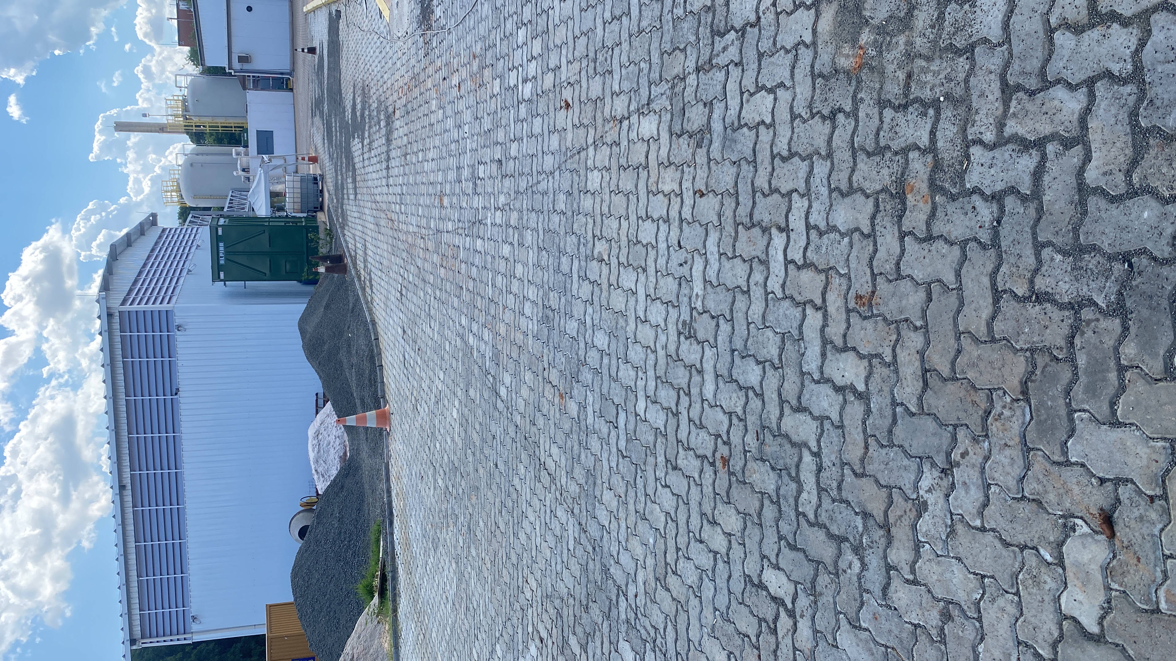 PISO INTERTRAVADO DE CONCRETO PARA TRÁFEGO PESADO - foto 8