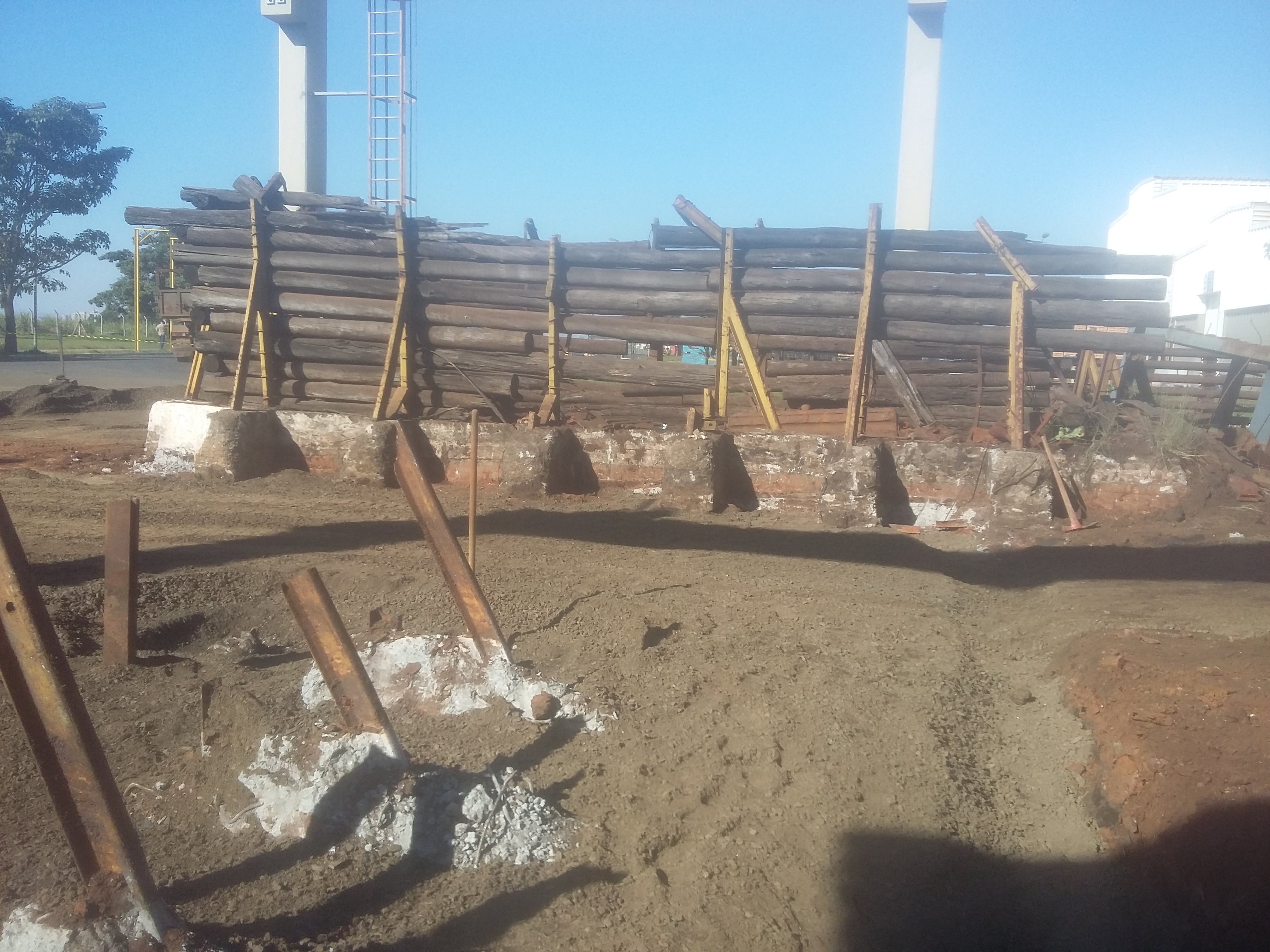 PISO INDUSTRIAL E REFORMA DE QUEBRADOR DE SUCATA - foto 3