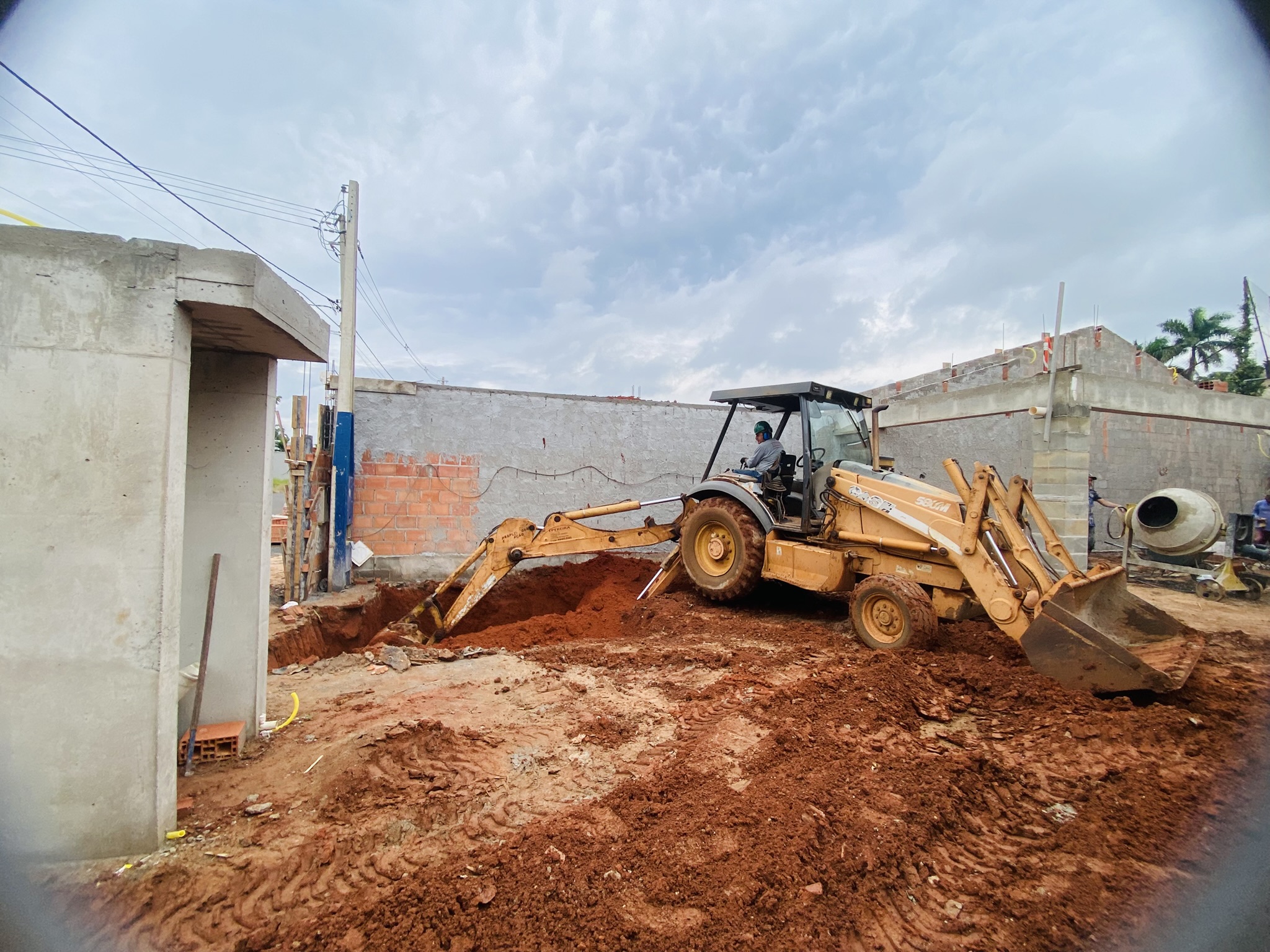 CONSTRUÇÃO DE PISCINA - foto 1